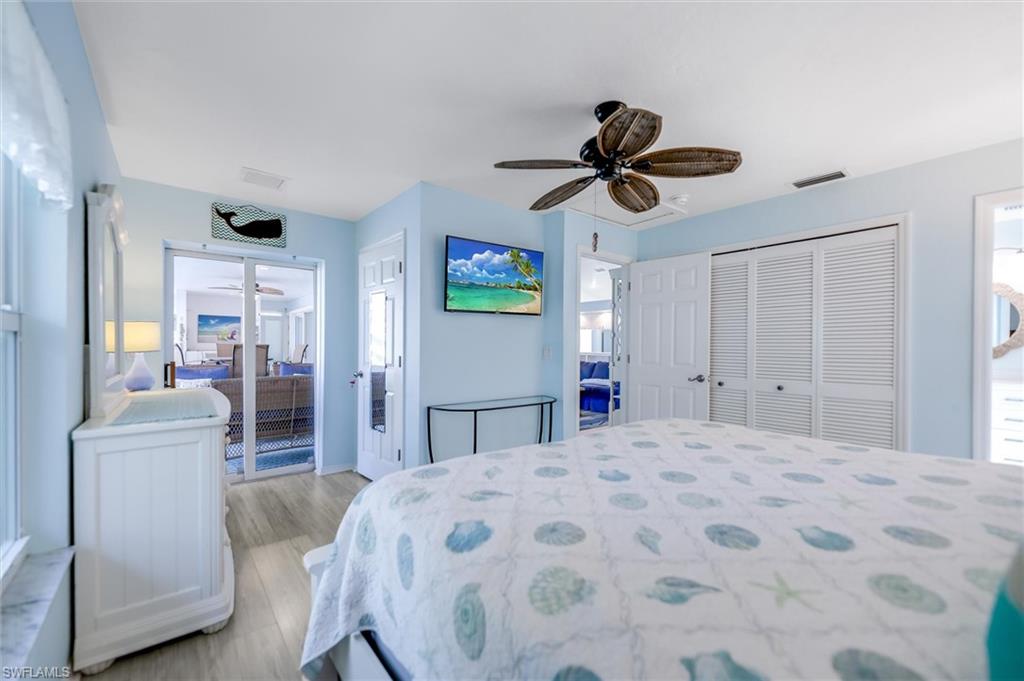 THE ROCKS - Residential