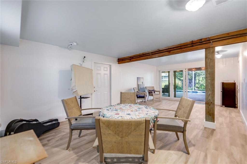 THE ROCKS - Residential