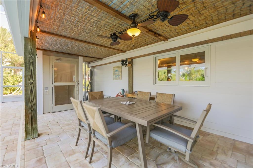 THE ROCKS - Residential