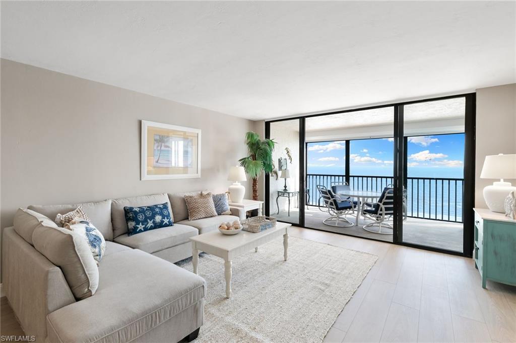 2800 Estero BLVD 1104