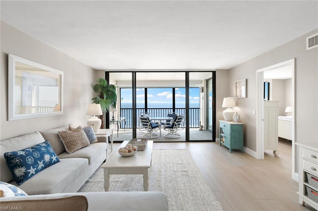 2800 Estero BLVD 1104