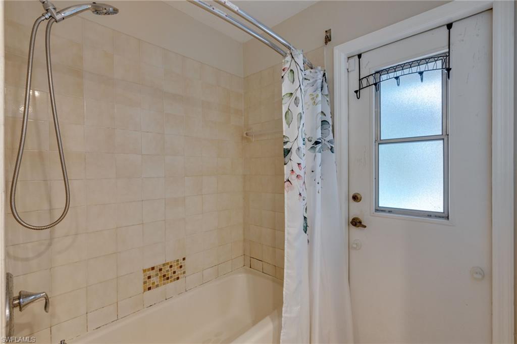 LOCHMOOR - Residential