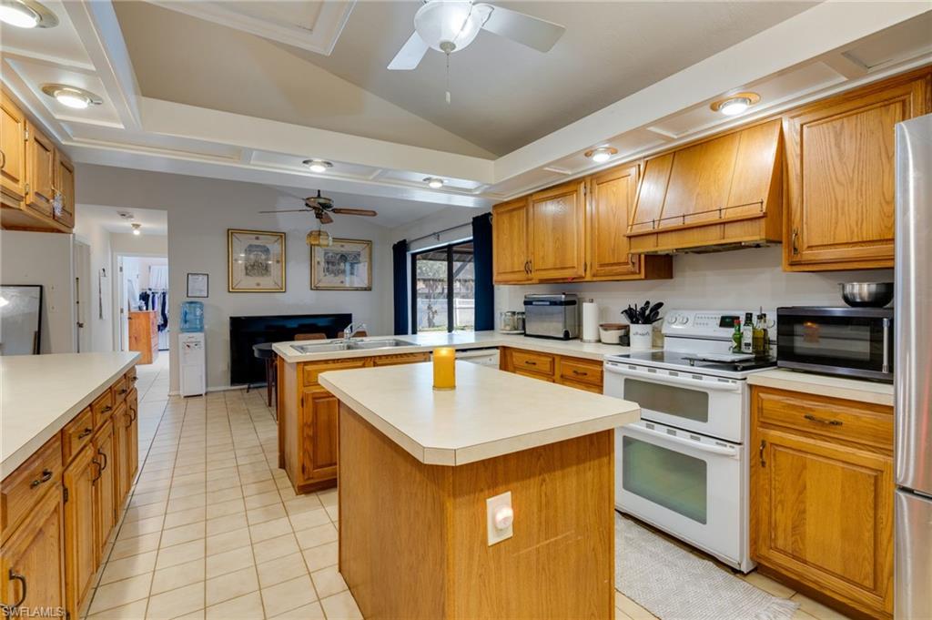 LOCHMOOR - Residential