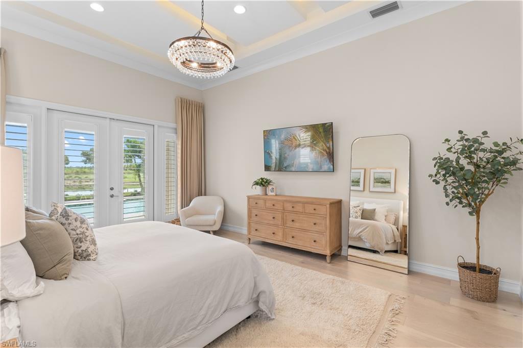 ESPLANADE - Residential