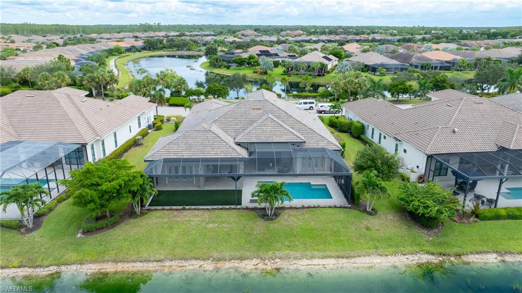 ESPLANADE - Residential