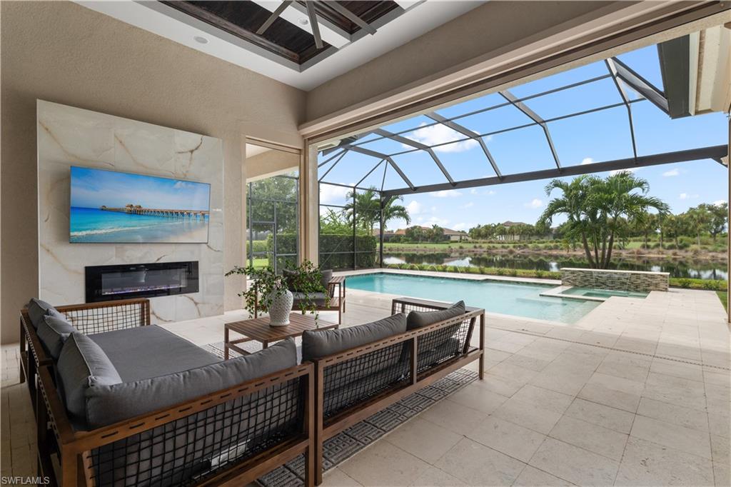 ESPLANADE - Residential