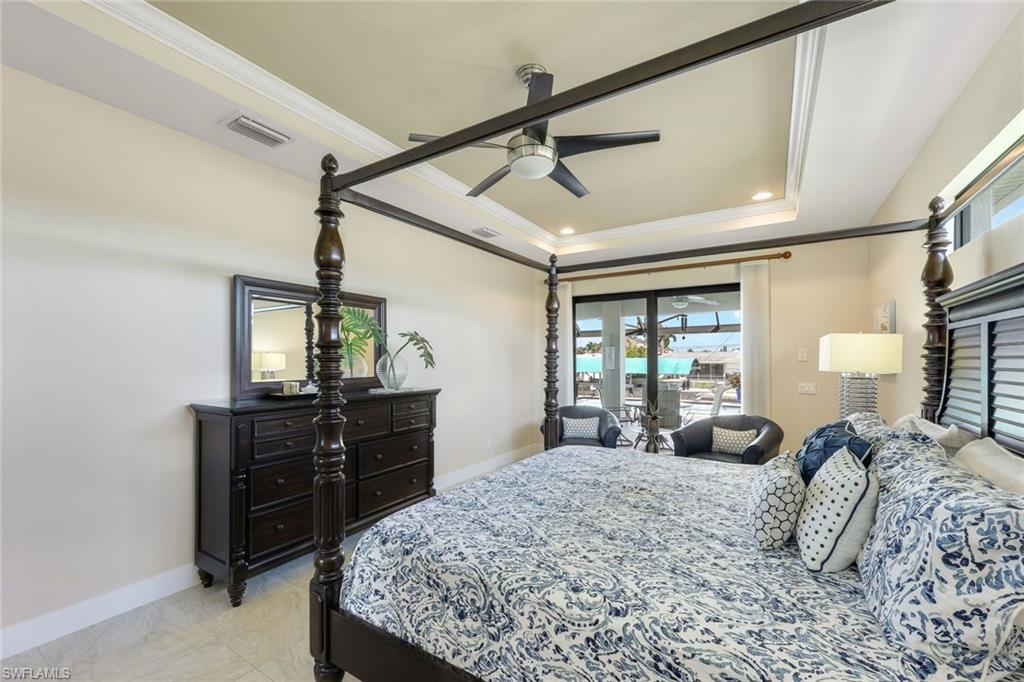 YACHT CLUB - Residential