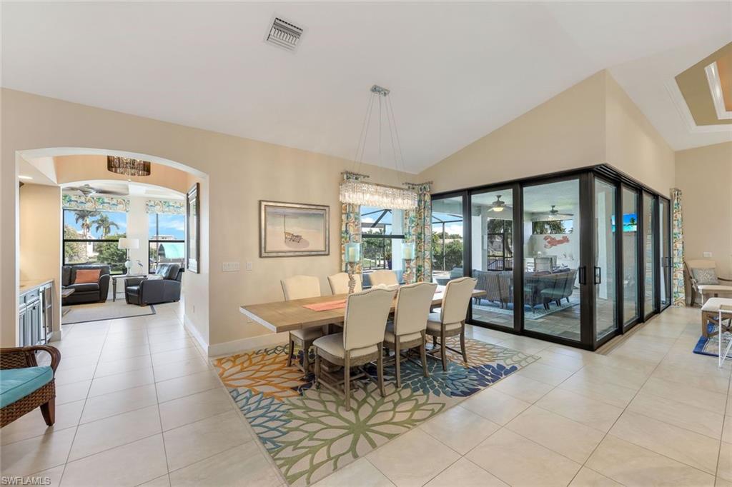 YACHT CLUB - Residential