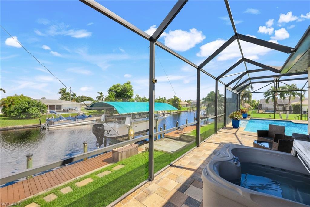 YACHT CLUB - Residential