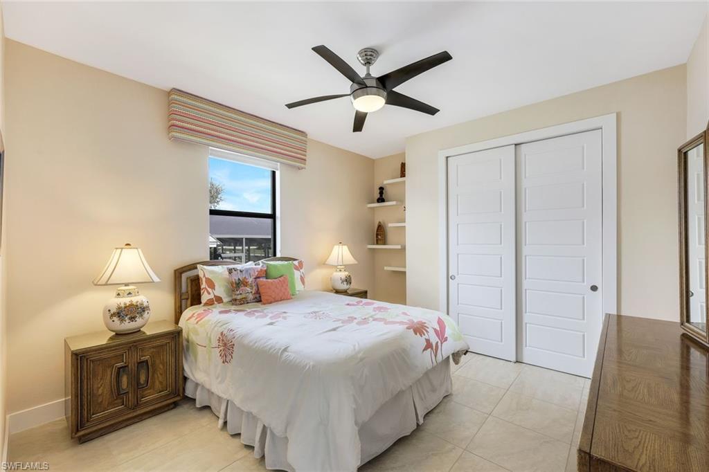 YACHT CLUB - Residential