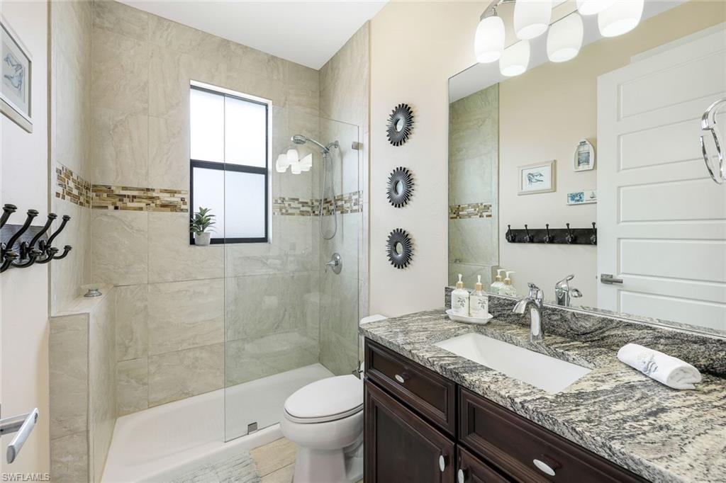 YACHT CLUB - Residential