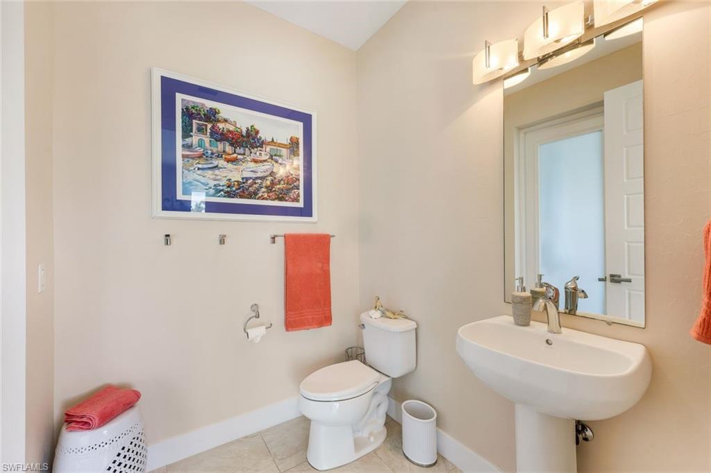 YACHT CLUB - Residential