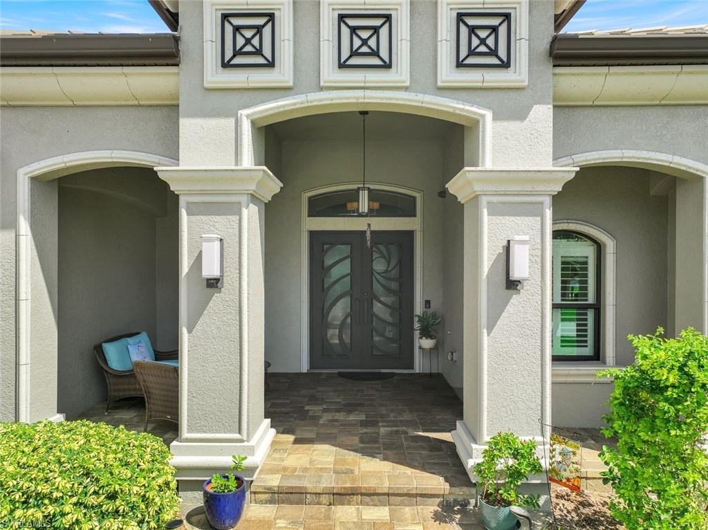 YACHT CLUB - Residential