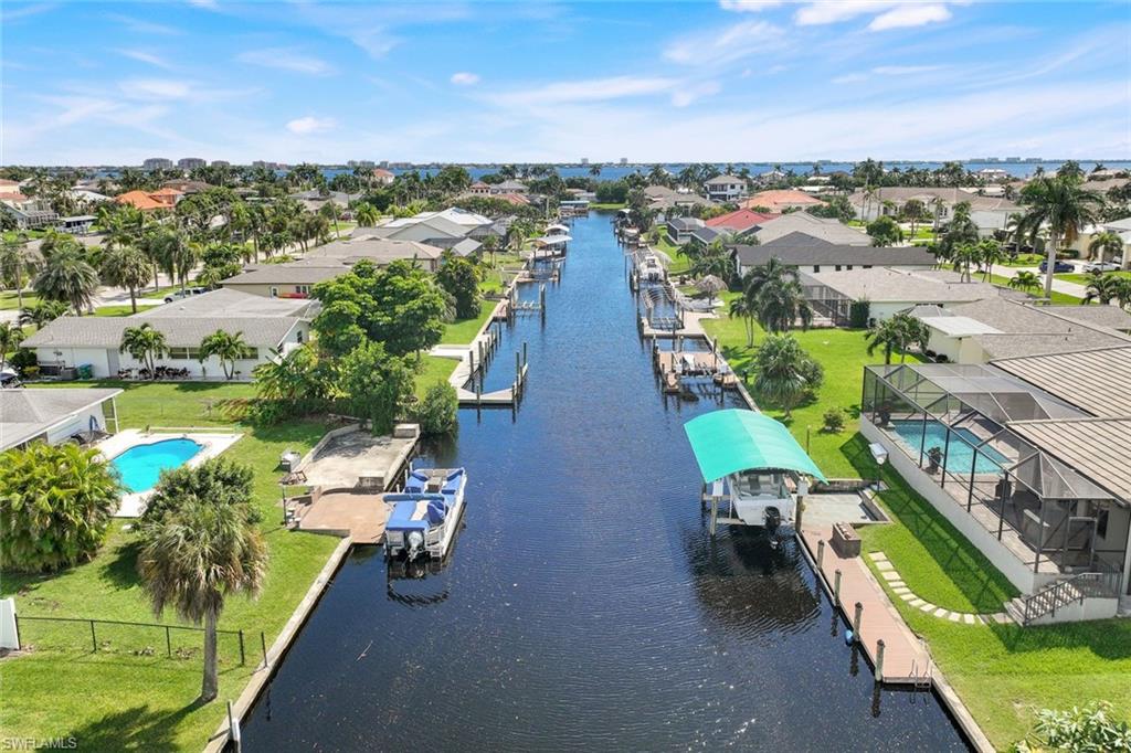 YACHT CLUB - Residential