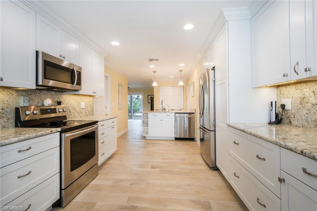 NAPLES PARK - Residential