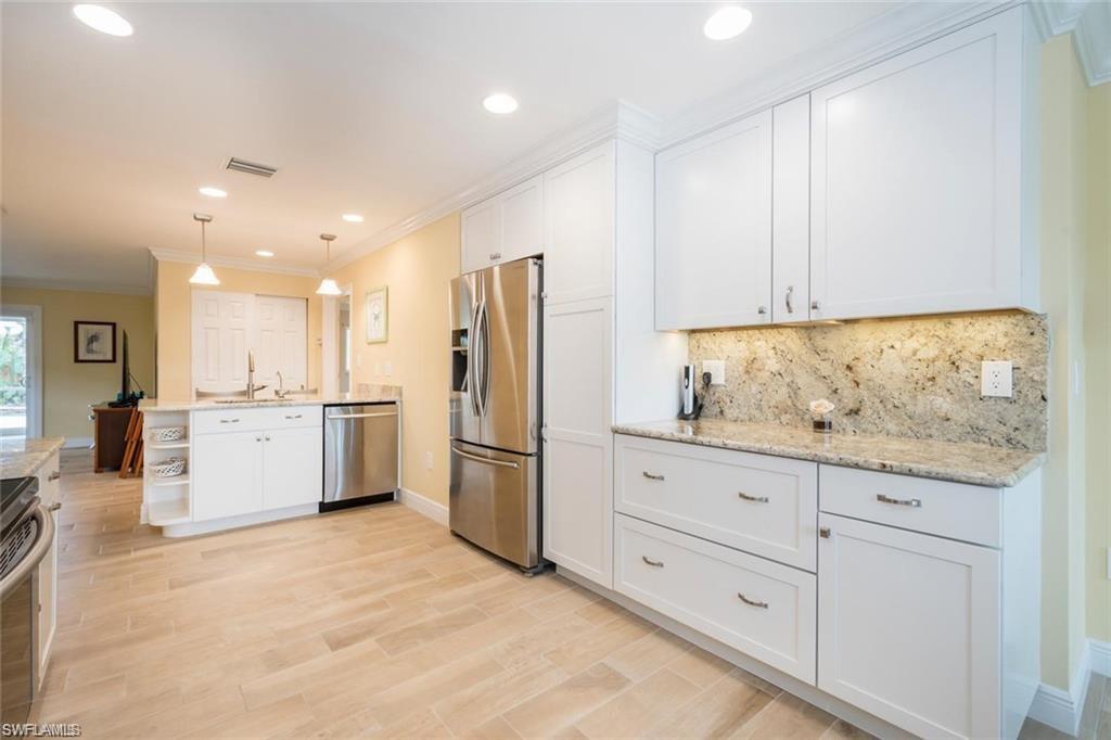 NAPLES PARK - Residential