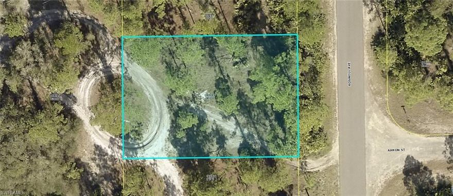 Great location!! This beautiful building lot is located near state road 82. Easy commute to Fort Myers, Bonita Springs, or Naples. Short drive to the airport or beaches! Nearby shopping, entertainment, and dining.