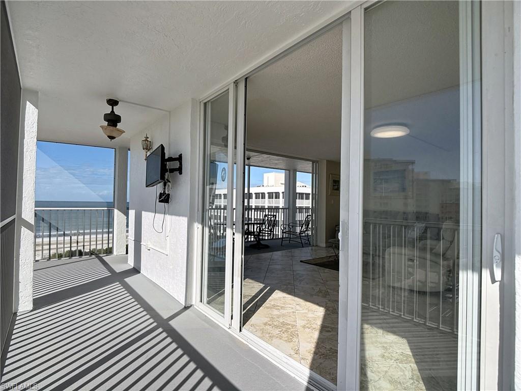 CRECIENTE CONDO EAST - Residential