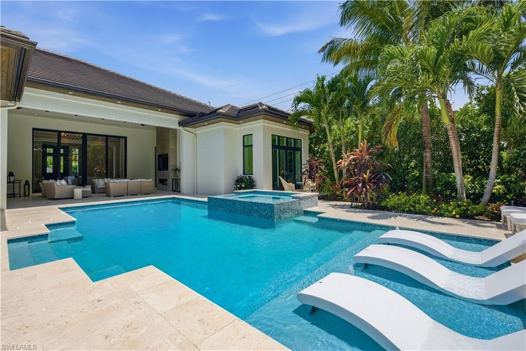 2987 Regatta RD