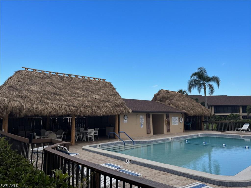 ADMIRALTY YACHT & RACQUET CLUB - Residential Lease