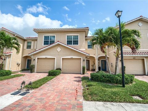 Townhouse in NAPLES FL 2628 Blossom WAY.jpg