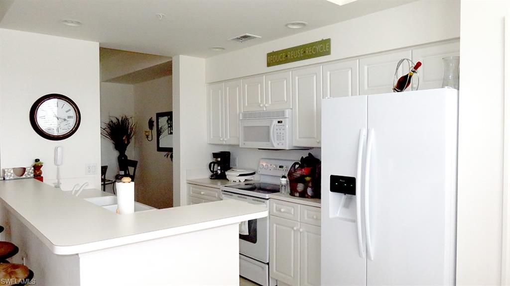 HERITAGE POINTE - Residential