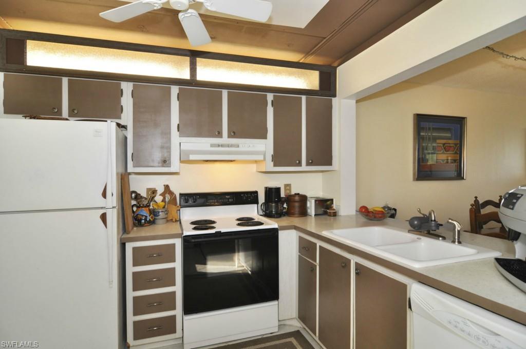 FOREST LAKES - Residential