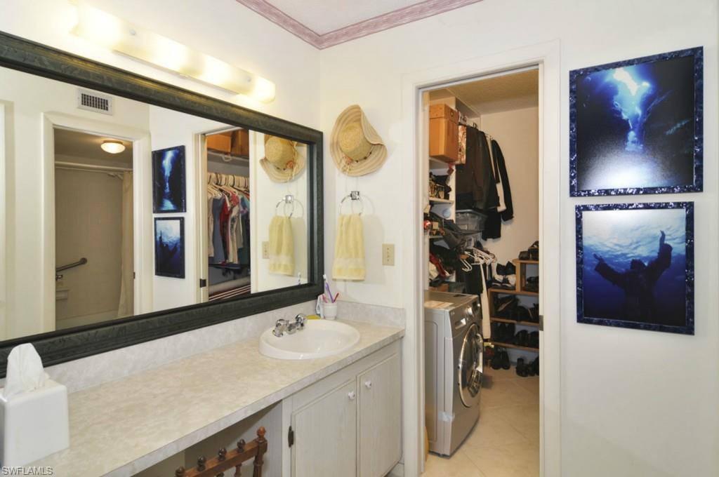 FOREST LAKES - Residential