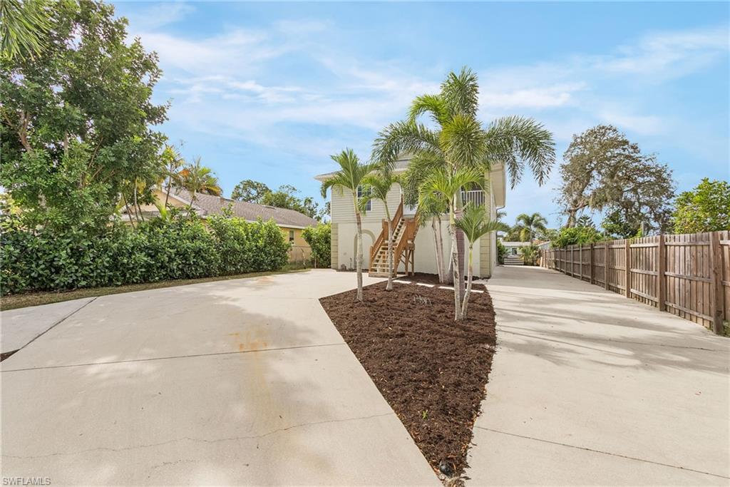 BONITA SPRINGS - Residential