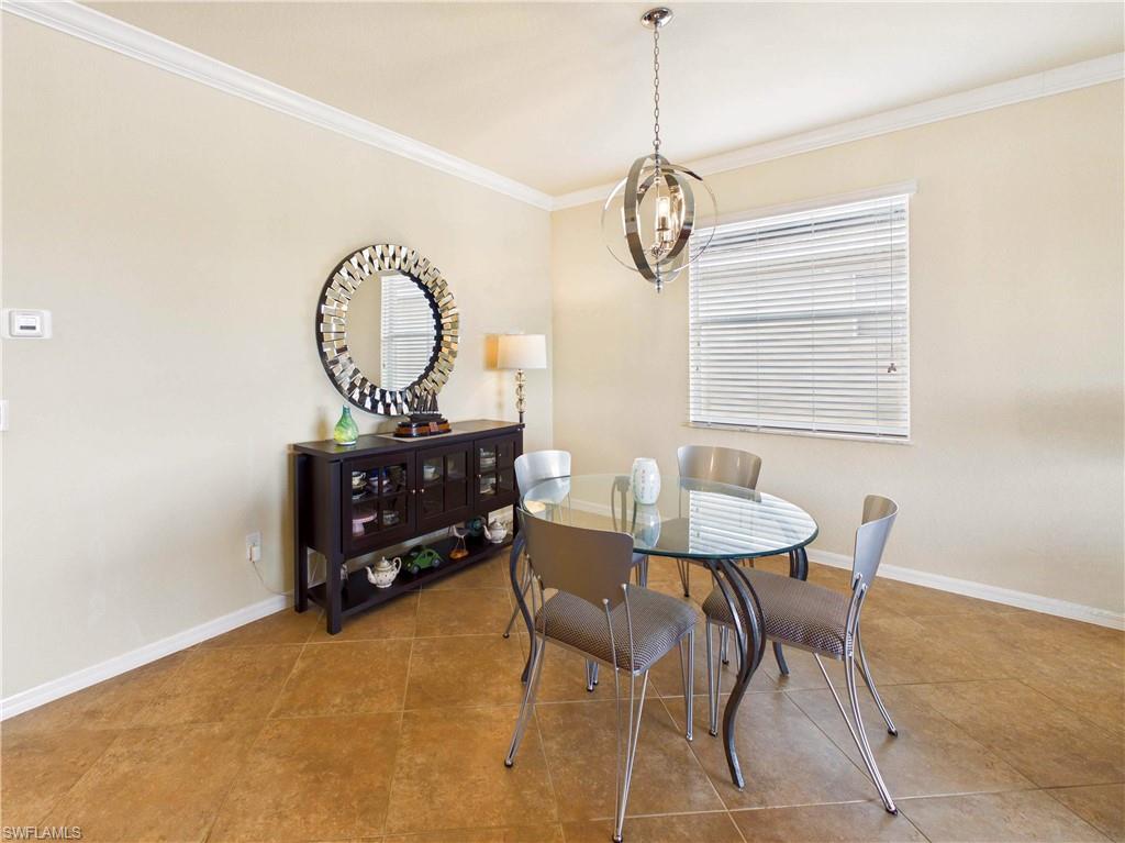 HAMPTON LAKES - Residential