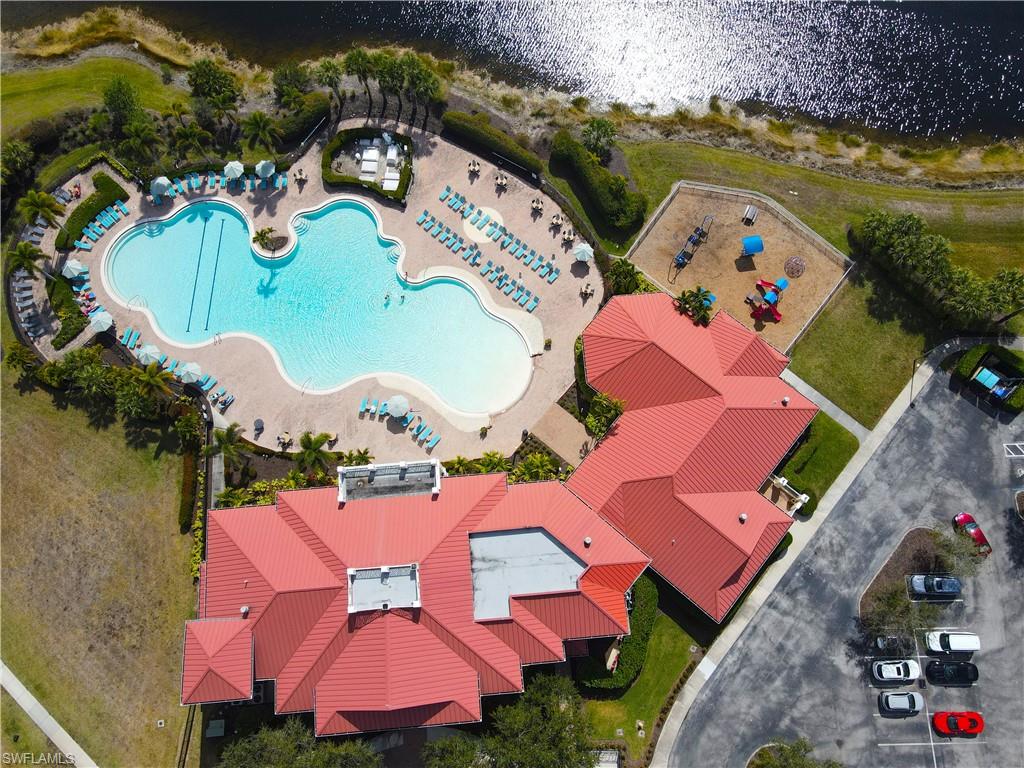 HAMPTON LAKES - Residential