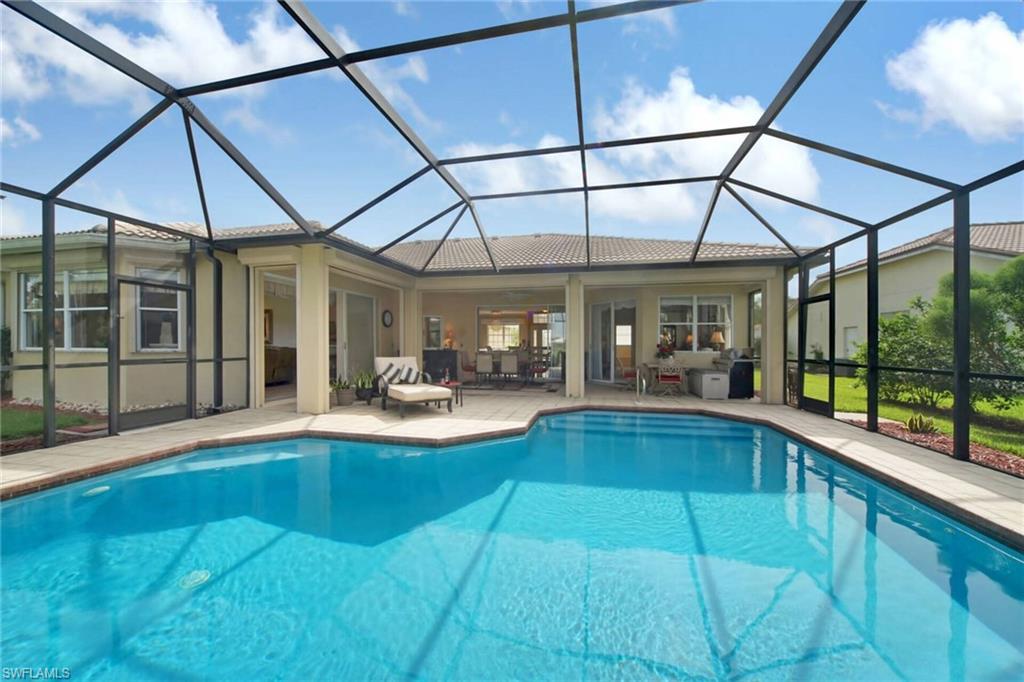 OLDE HICKORY GOLF & COUNTRY CLUB - Residential