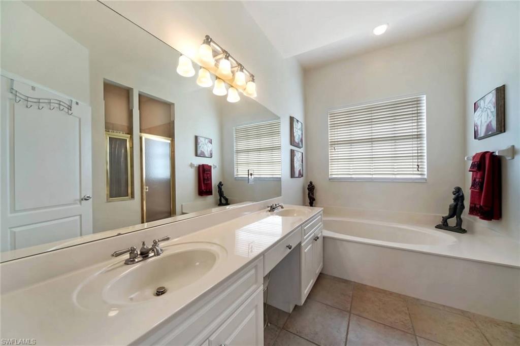 OLDE HICKORY GOLF & COUNTRY CLUB - Residential