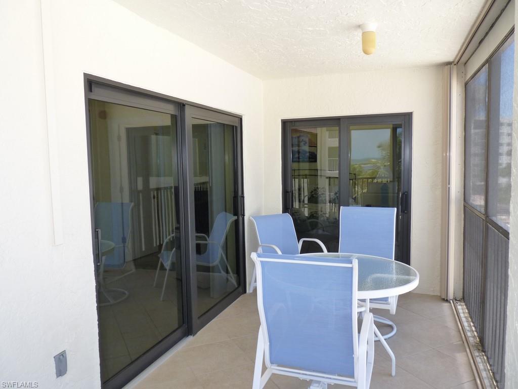 CARLOS POINTE - Residential