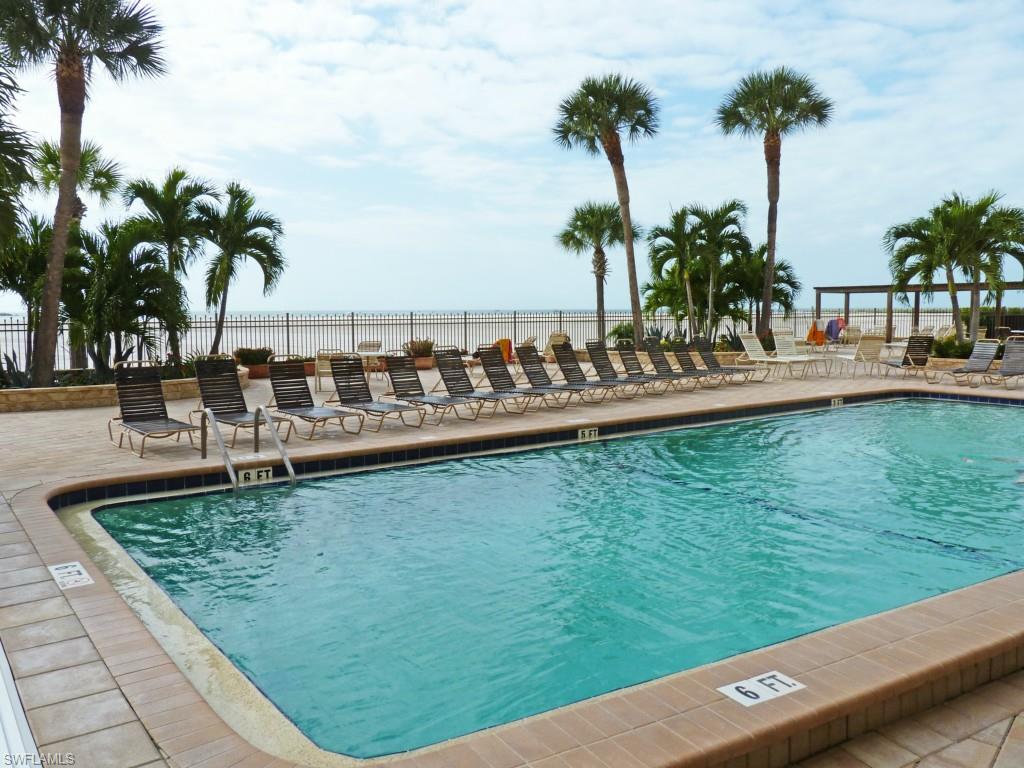 CARLOS POINTE - Residential