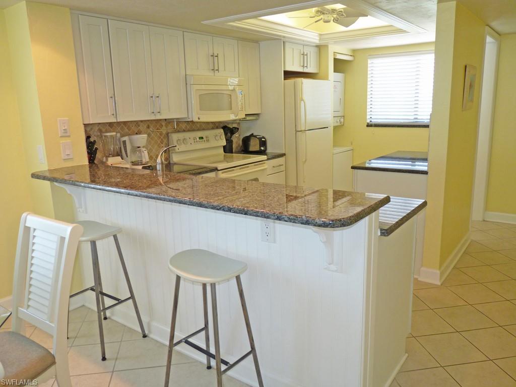 CARLOS POINTE - Residential