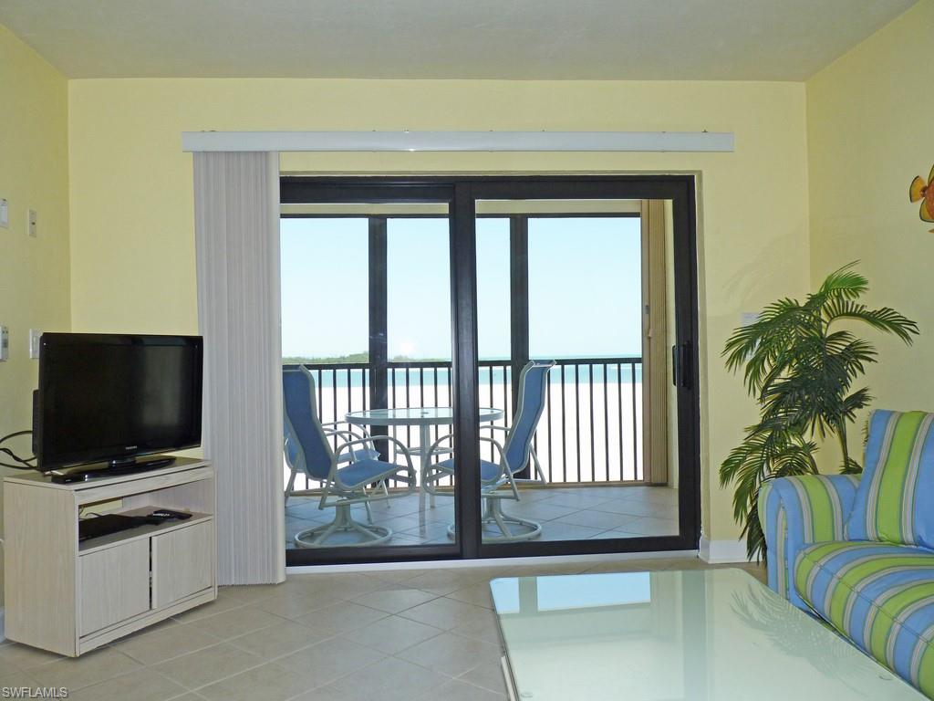 CARLOS POINTE - Residential