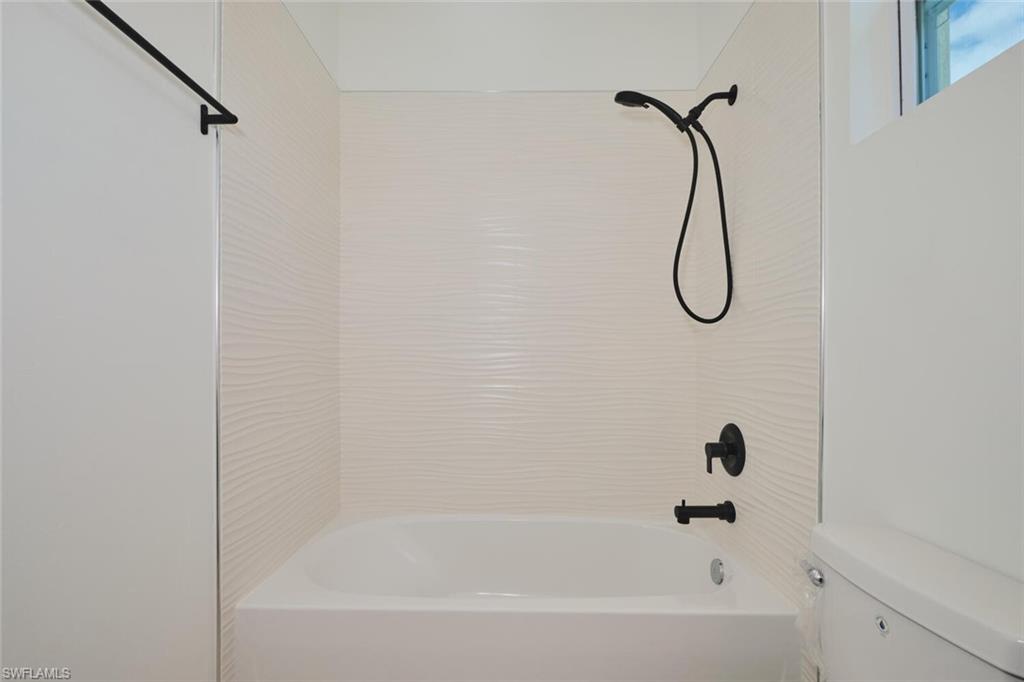 CHARLESTON PARK - Residential