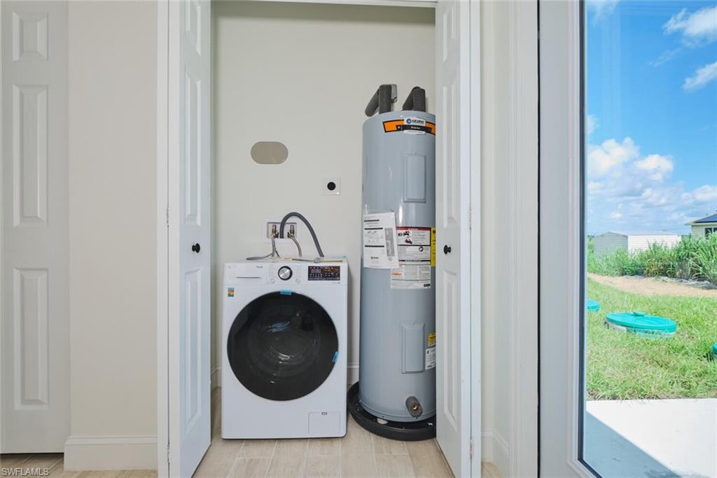 CHARLESTON PARK - Residential