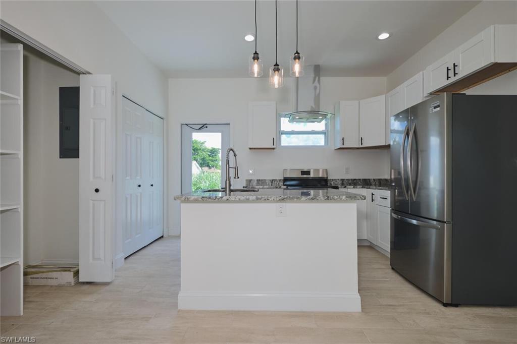 CHARLESTON PARK - Residential