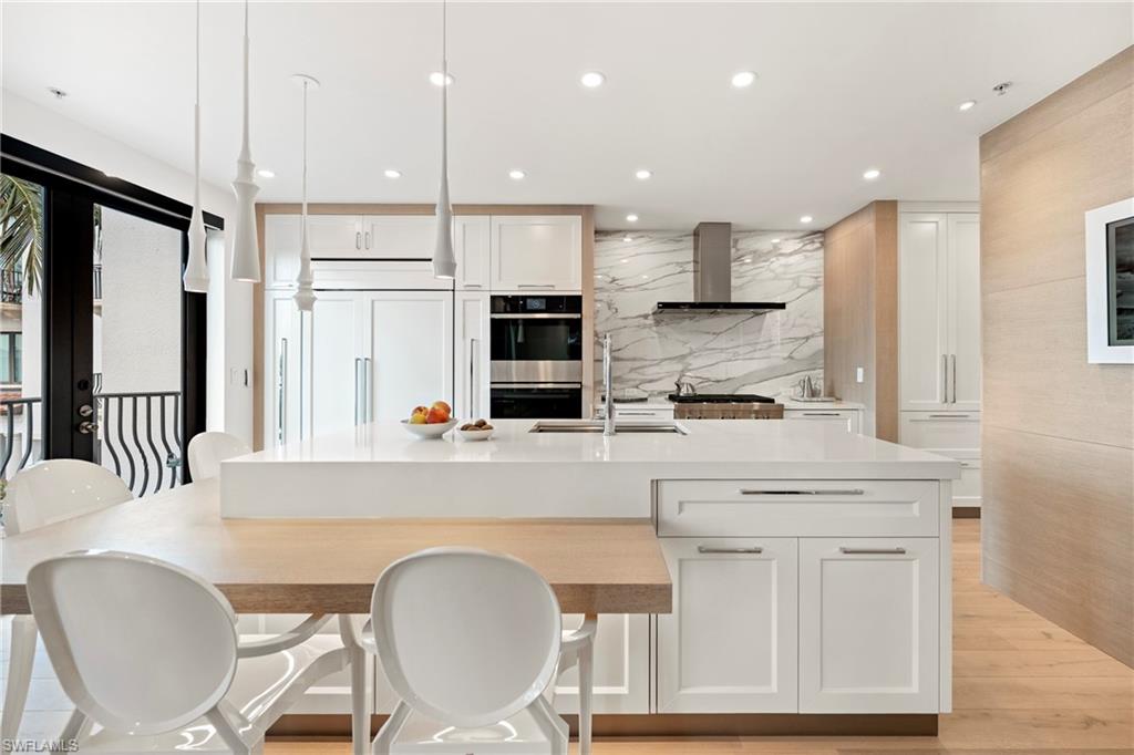 NAPLES BAY RESORT - Residential