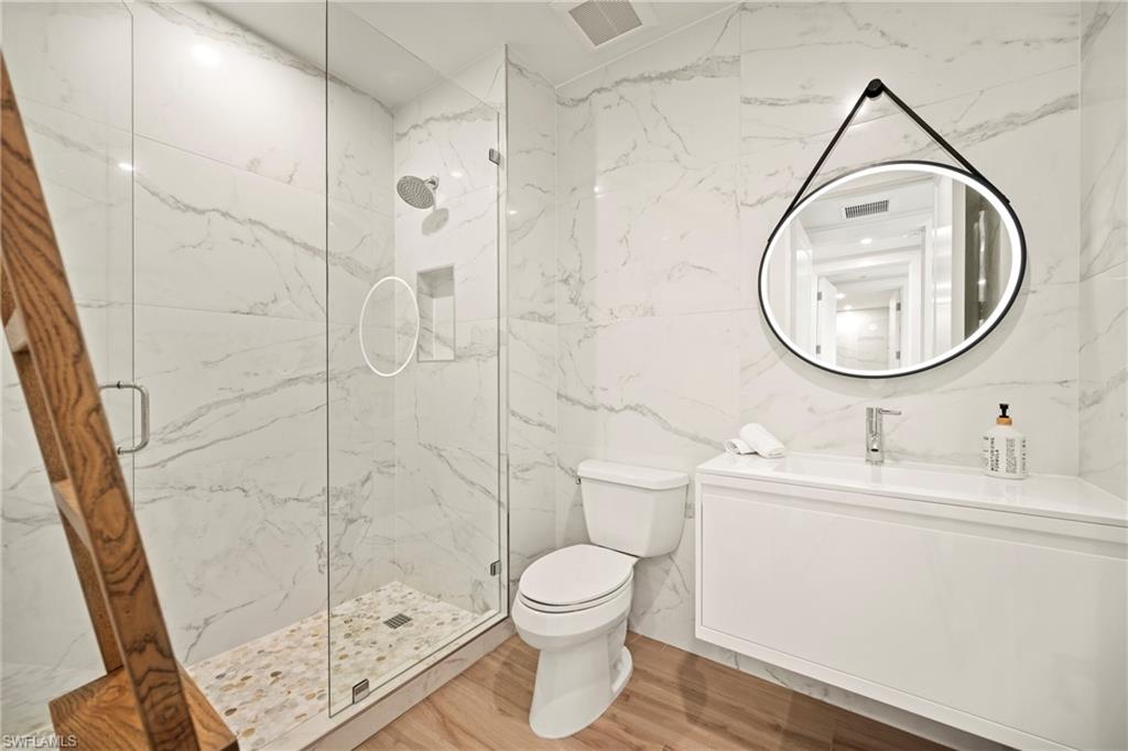 NAPLES BAY RESORT - Residential