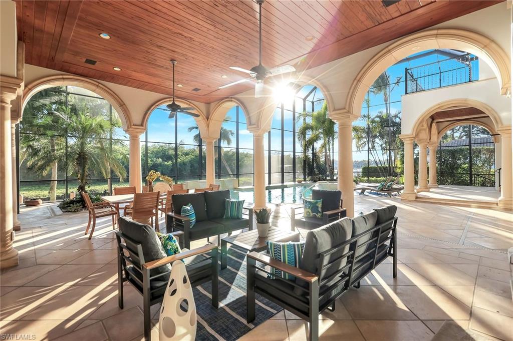 SOUTHPOINTE YACHT CLUB - Residential