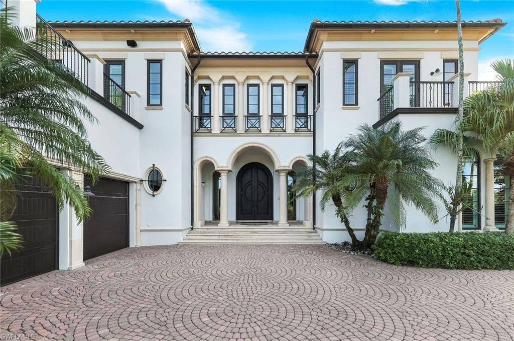 Photo of 1450 Gulfstar DR S, NAPLES, FL 34112 (MLS # 225077785)