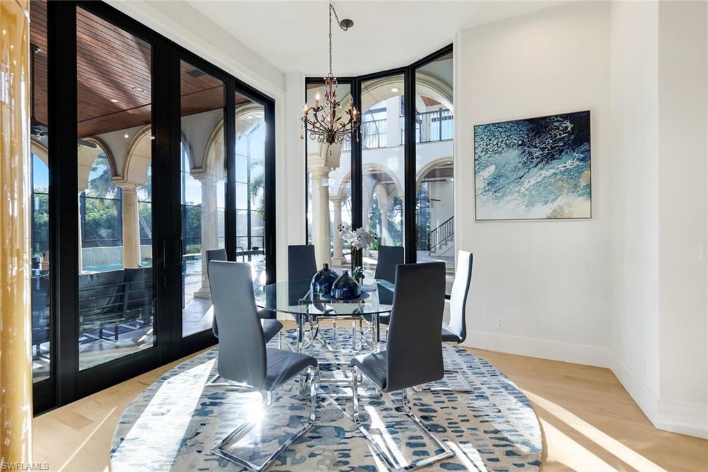 SOUTHPOINTE YACHT CLUB - Residential