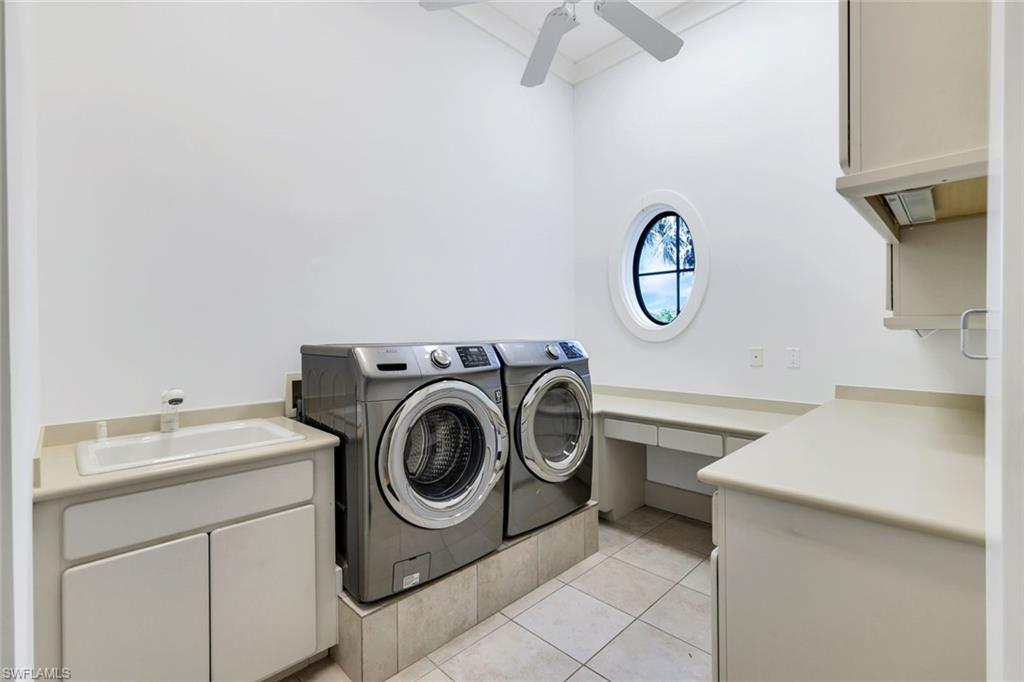 SOUTHPOINTE YACHT CLUB - Residential