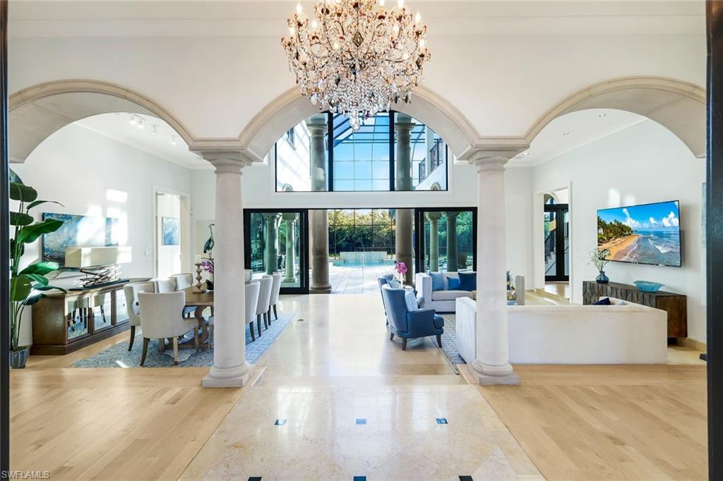 SOUTHPOINTE YACHT CLUB - Residential