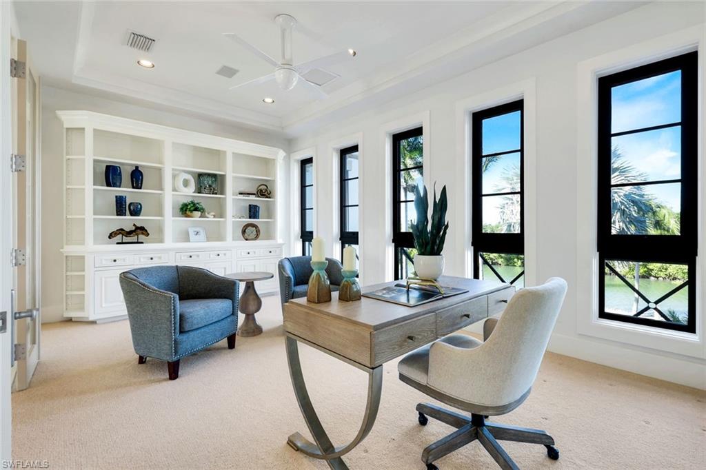 SOUTHPOINTE YACHT CLUB - Residential