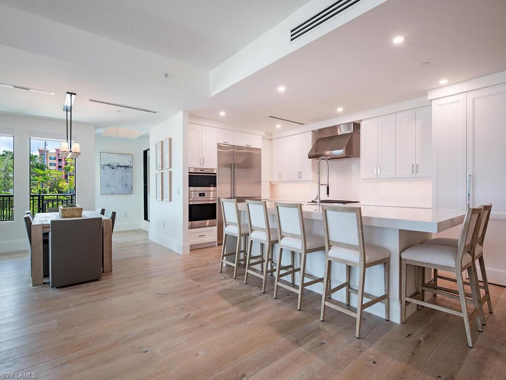 QUATTRO AT NAPLES SQUARE - Residential