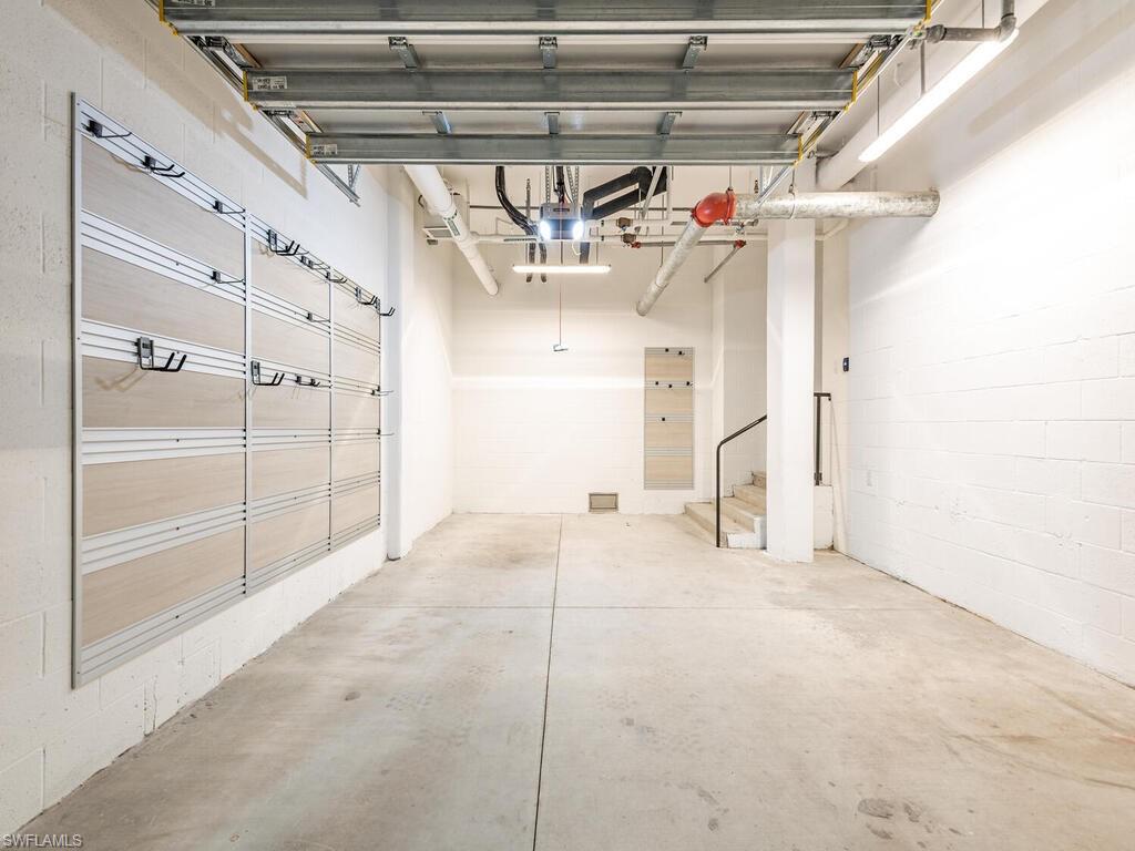 QUATTRO AT NAPLES SQUARE - Residential